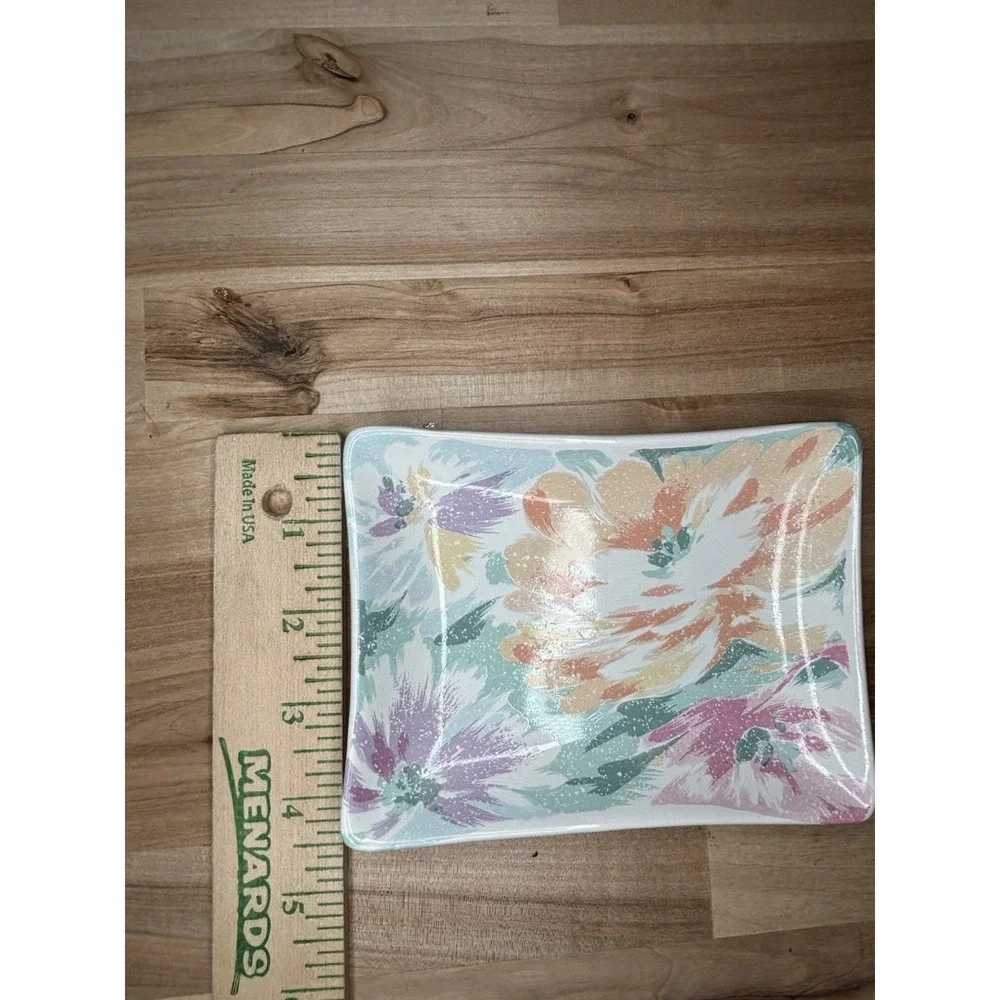 VTG EXCELL HOME FASHIONS Floral Rectangular Ceramic Soap Dish 5.5